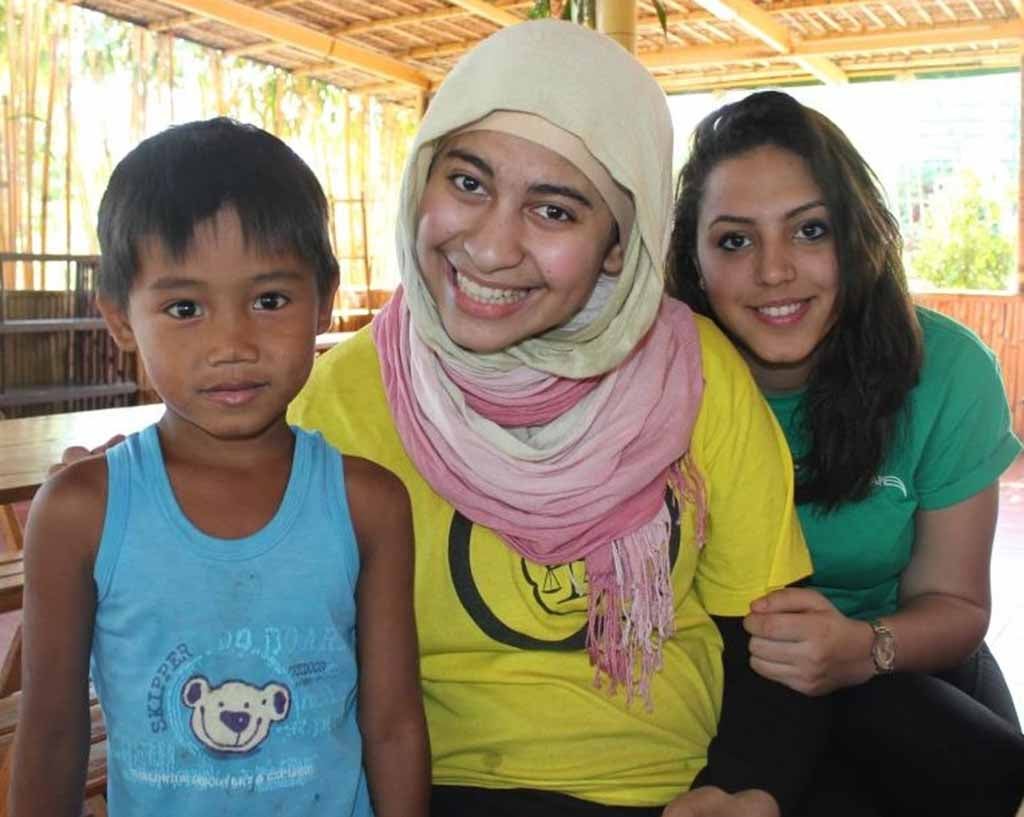 Engaging Globally: GU-Q Students Travel to Philippines to Study Worker Migration Process
